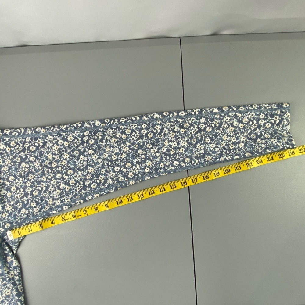 Summersalt The Do-It-All High Rise Crop Leggings Powder Blue In Bloom Print 6 - Picture 8 of 12